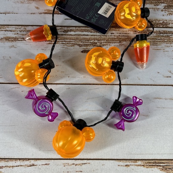 2023 Disney Light Up Halloween Necklace Authentic Brand New - Picture 4 of 4